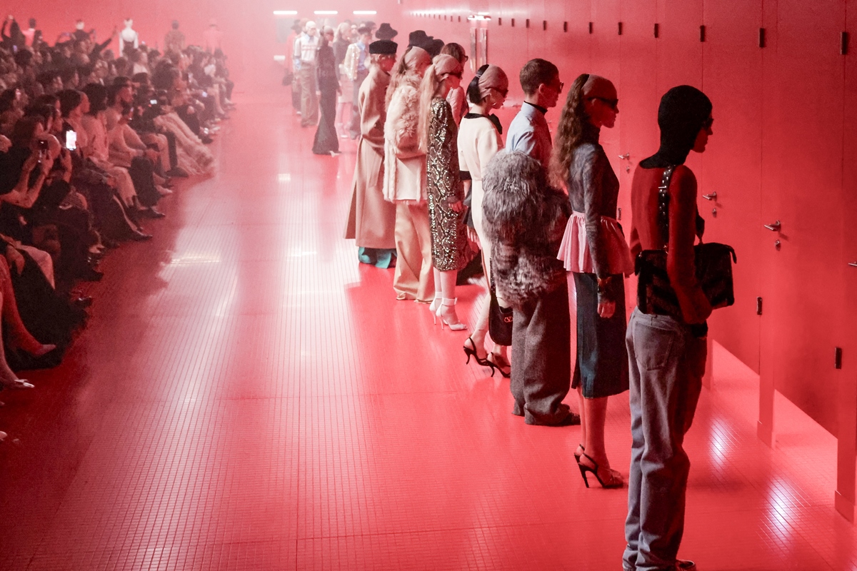 valentino outono inverno 2025 milão fashion week vans alessandro michele - metrópoles