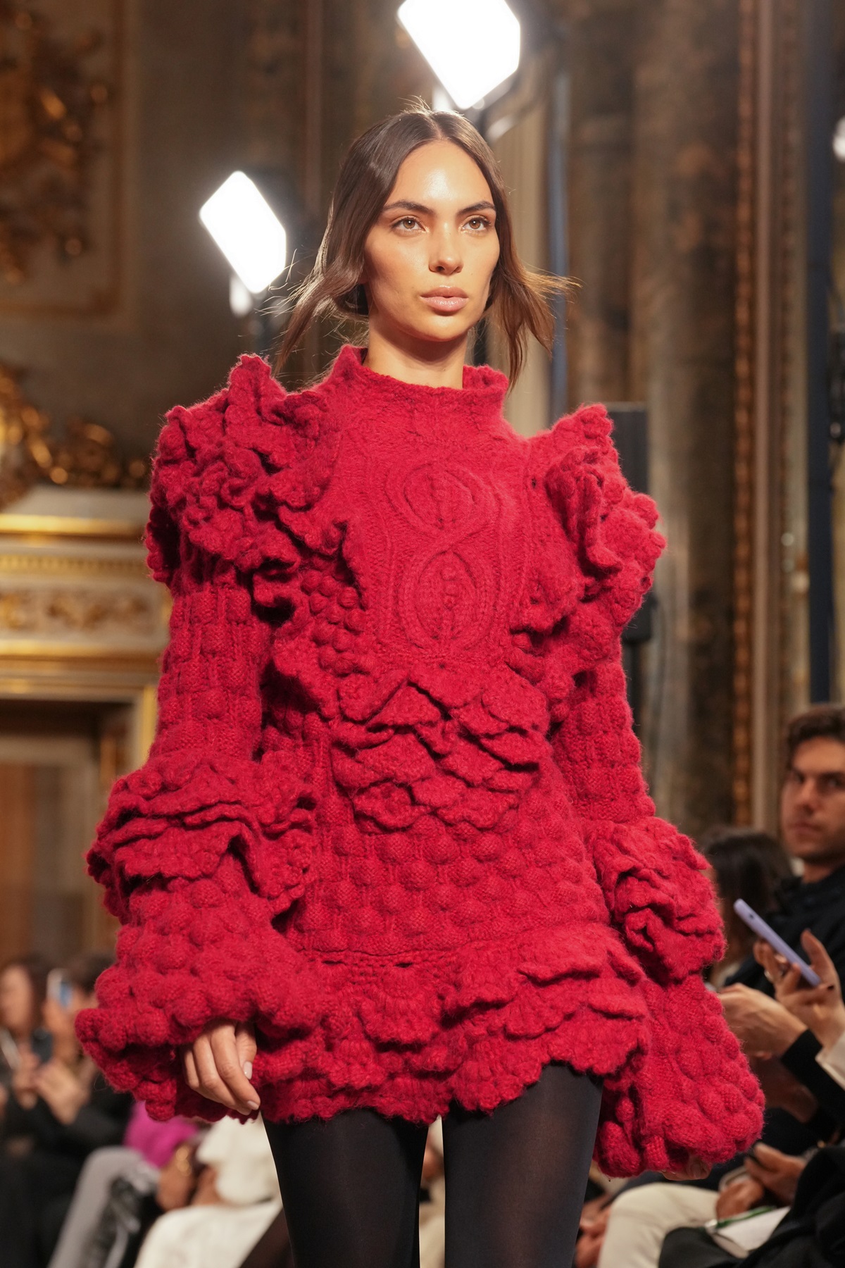 vermelho nos tapetes vermelho moda tendência - metrópoles