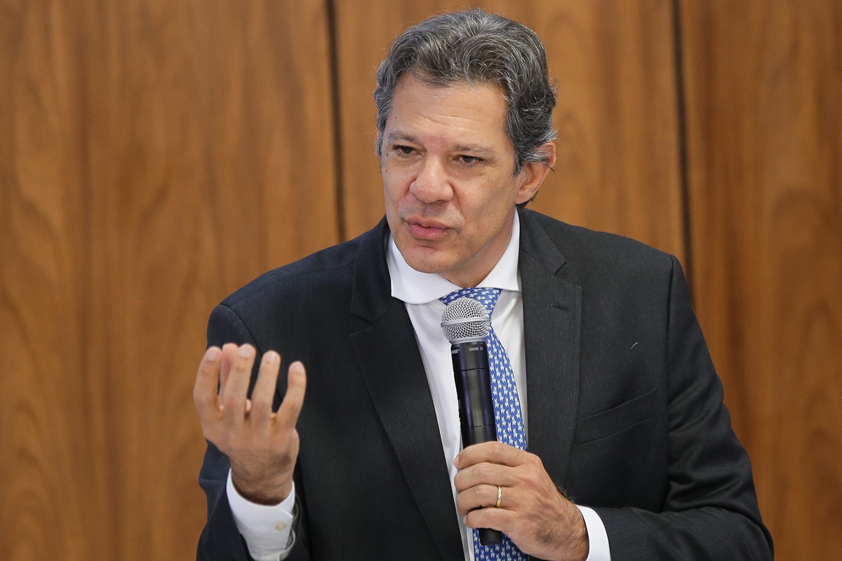 Haddad encerra agenda no exterior com reunião com presidente do México
