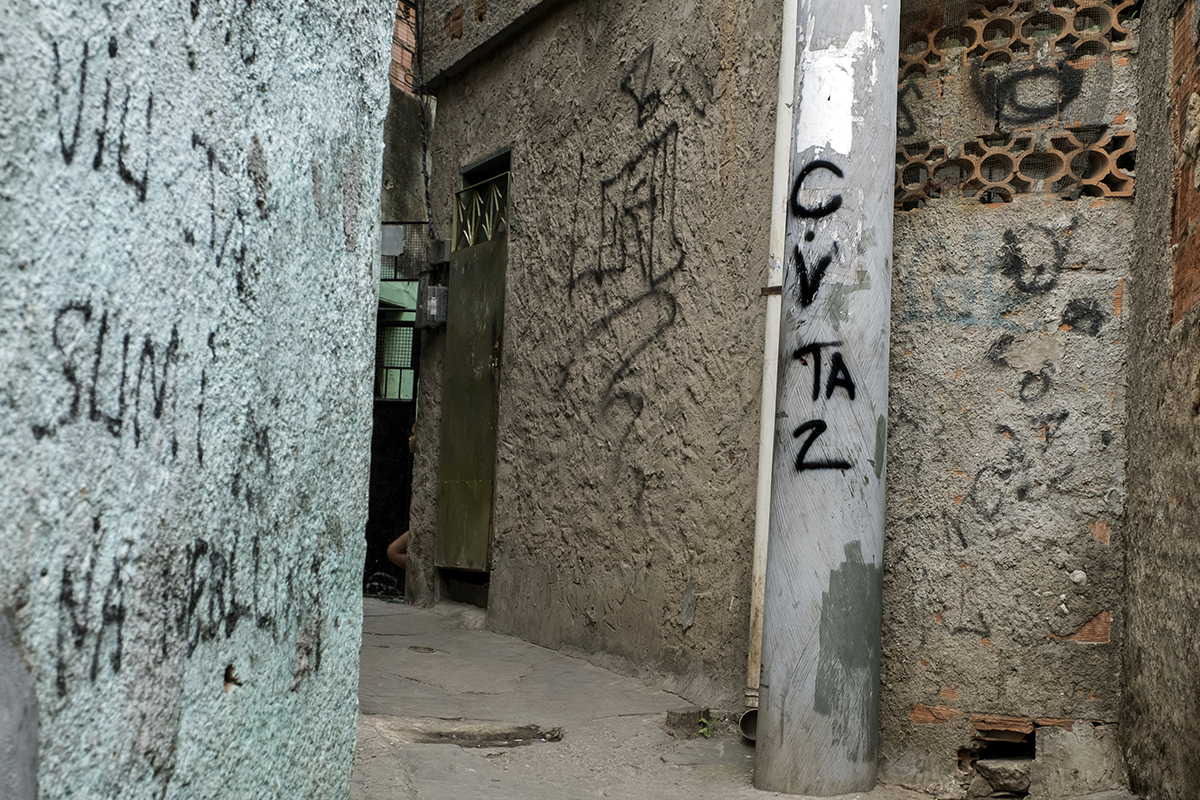 Toque de recolher do CV assusta moradores e mobiliza a Polícia Militar
