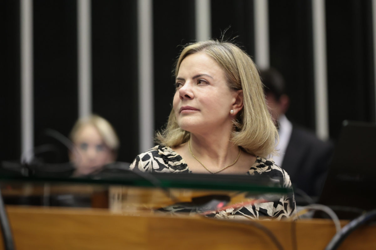 Agora ministra, Gleisi não cita Galípolo, mas reclama de juros altos