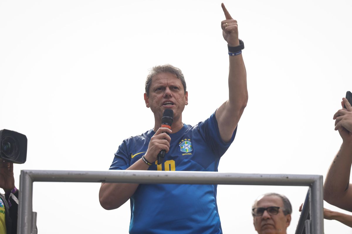 Ação de Tarcísio deixa Centrão com pulga atrás da orelha sobre 2026