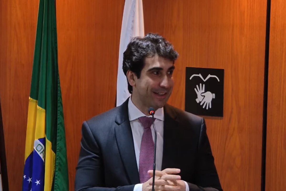 Galípolo recebe deputados para tratar da compra do Master pelo BRB