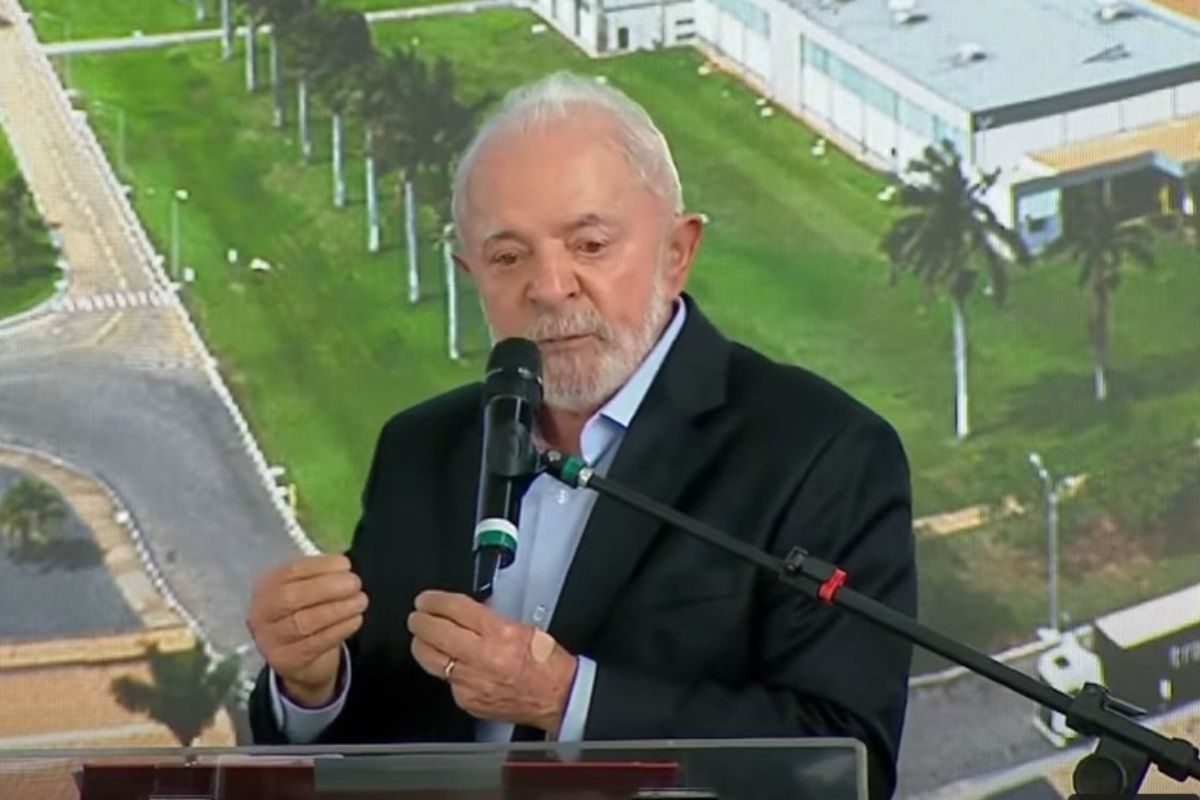 Justiça dá 48 horas para governo Lula explicar fraudes no INSS