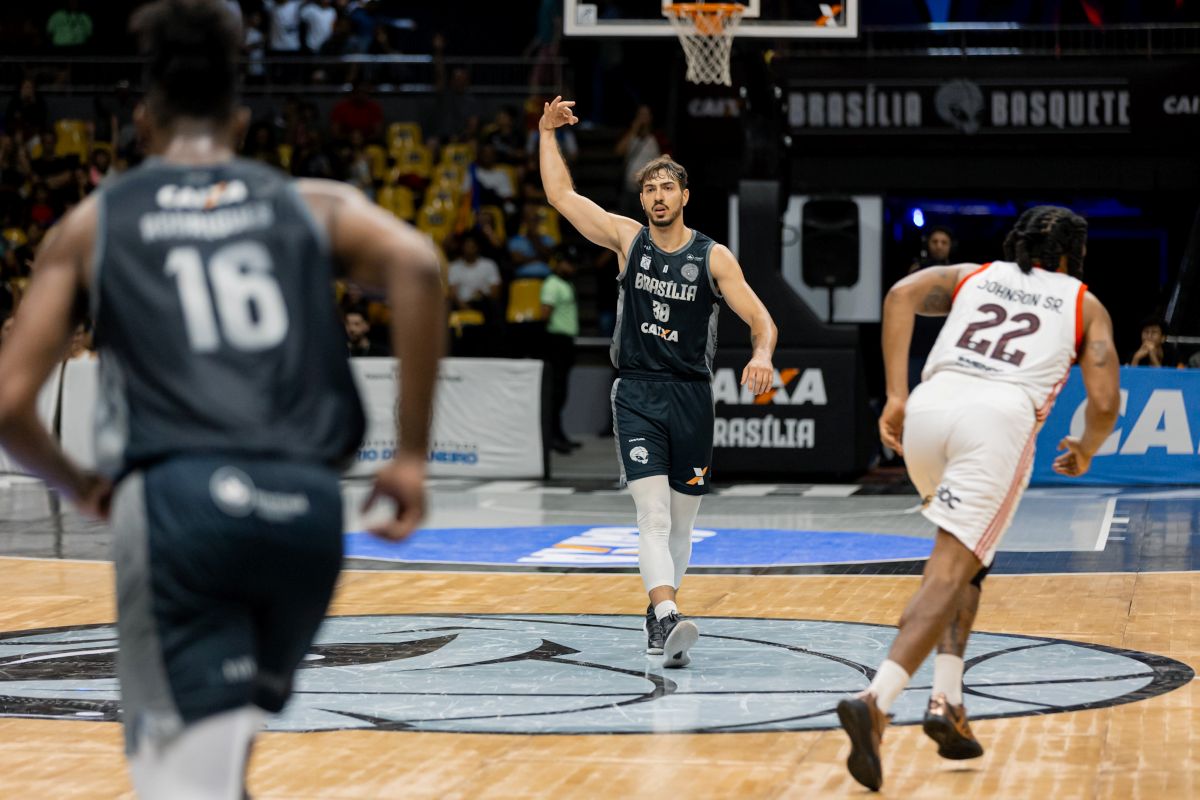 NBB: após seis anos, Brasília volta aos playoffs e encara o São Paulo
