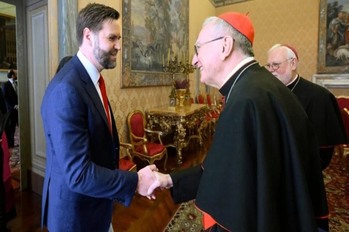 Vice-presidente dos EUA visita Vaticano em meio a críticas do papa