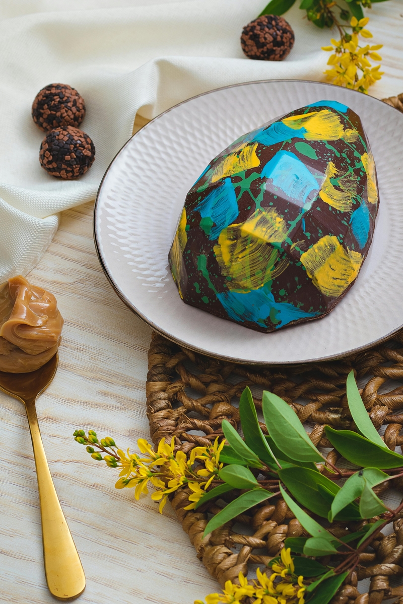 Ovo de Páscoa e brigadeiros - Metrópoles