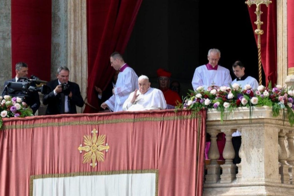 Última aparição pública do papa Francisco foi no Domingo de Páscoa