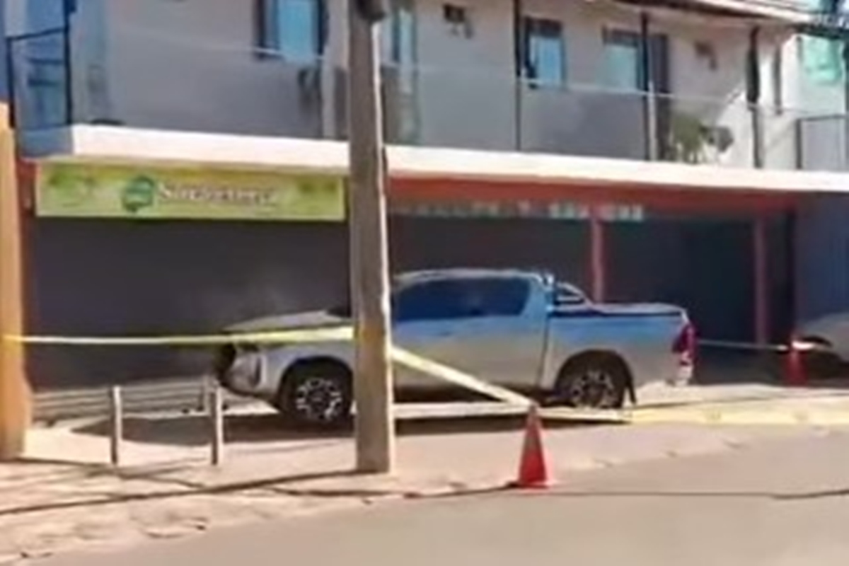 Casal é encontrado morto a tiros dentro de caminhonete no DF