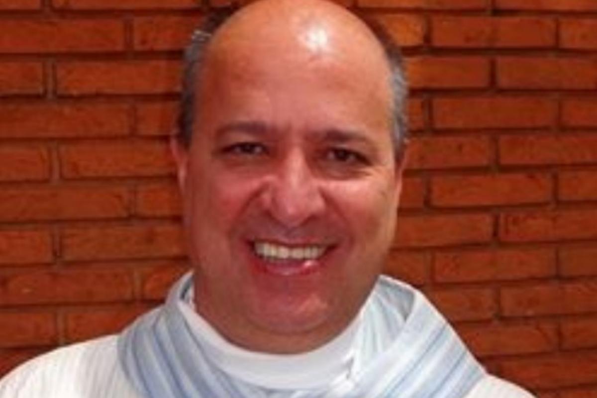 Quem é o arcebispo de SP que vai organizar funeral do papa e conclave