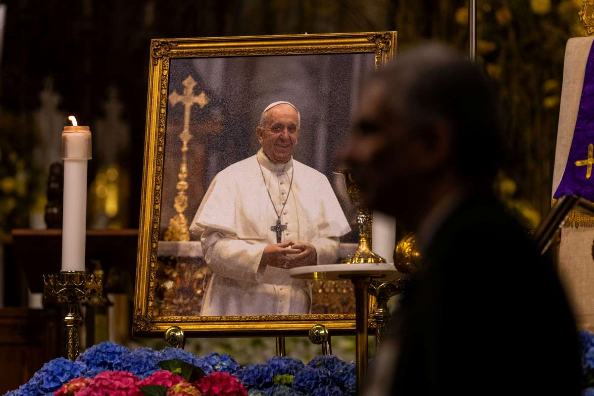 Morte do papa Francisco gera curiosidade sobre “privilégio do branco”