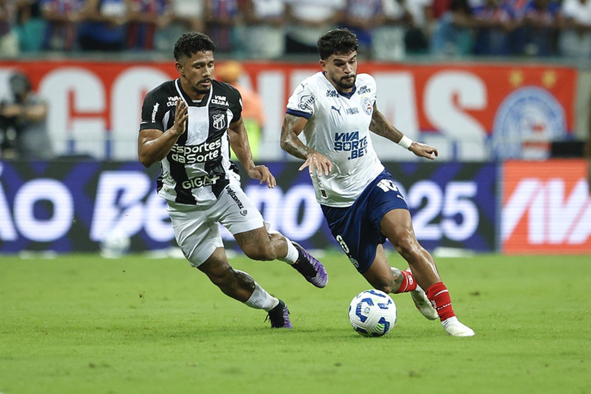 Bahia marca no fim, bate Ceará e vence a primeira no Brasileirão