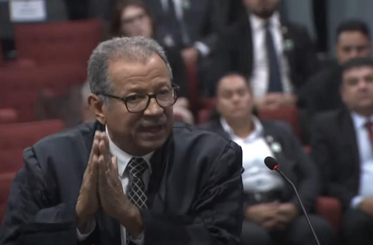 Advogado compara Filipe Martins a Jesus: “Processo de crucificação”