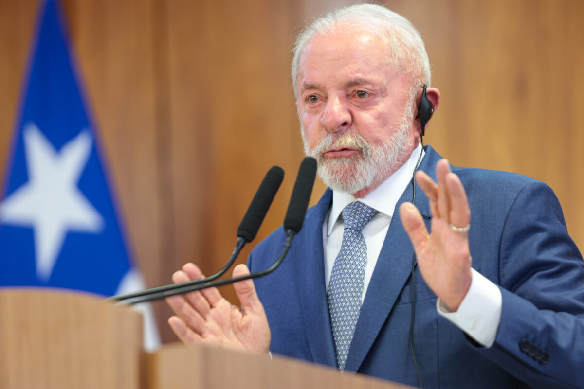 Lula entrega PEC da Segurança Pública a presidentes do Congresso