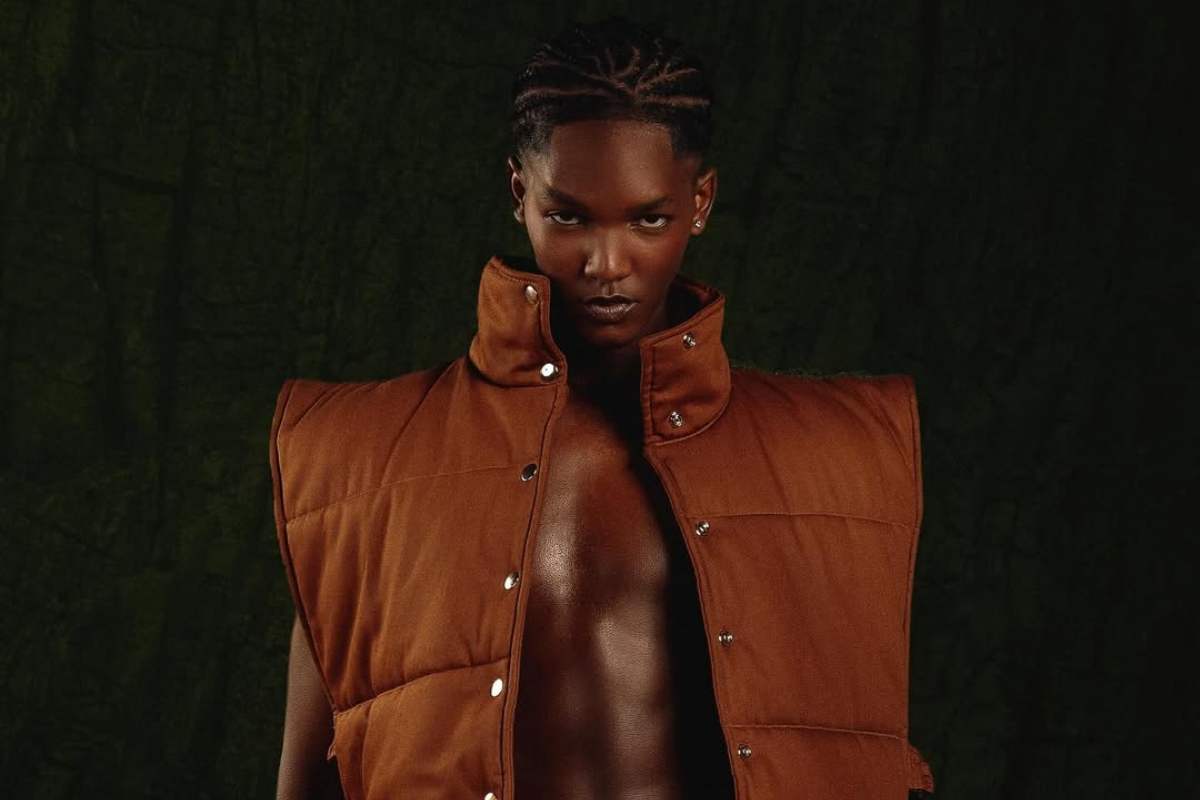 Jovem viraliza com catwalk único em desfile no São Paulo Fashion Week