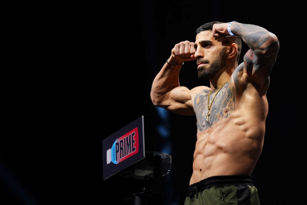 UFC: Ilia Topuria anuncia início de preparação para luta
