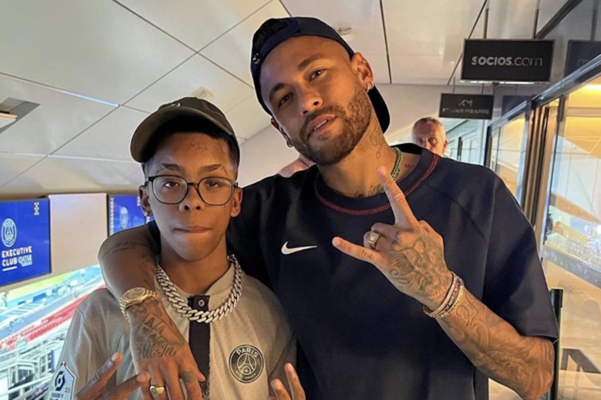 Quem é Boca de 09, influenciador que posou com cordão de chefe do CV