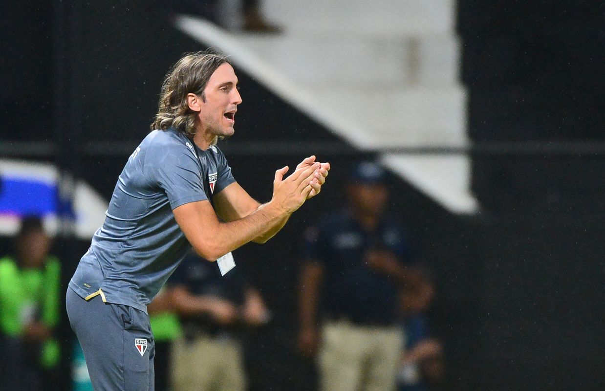 Bahia recebe o São Paulo pelo Brasileirão. Veja onde assistir