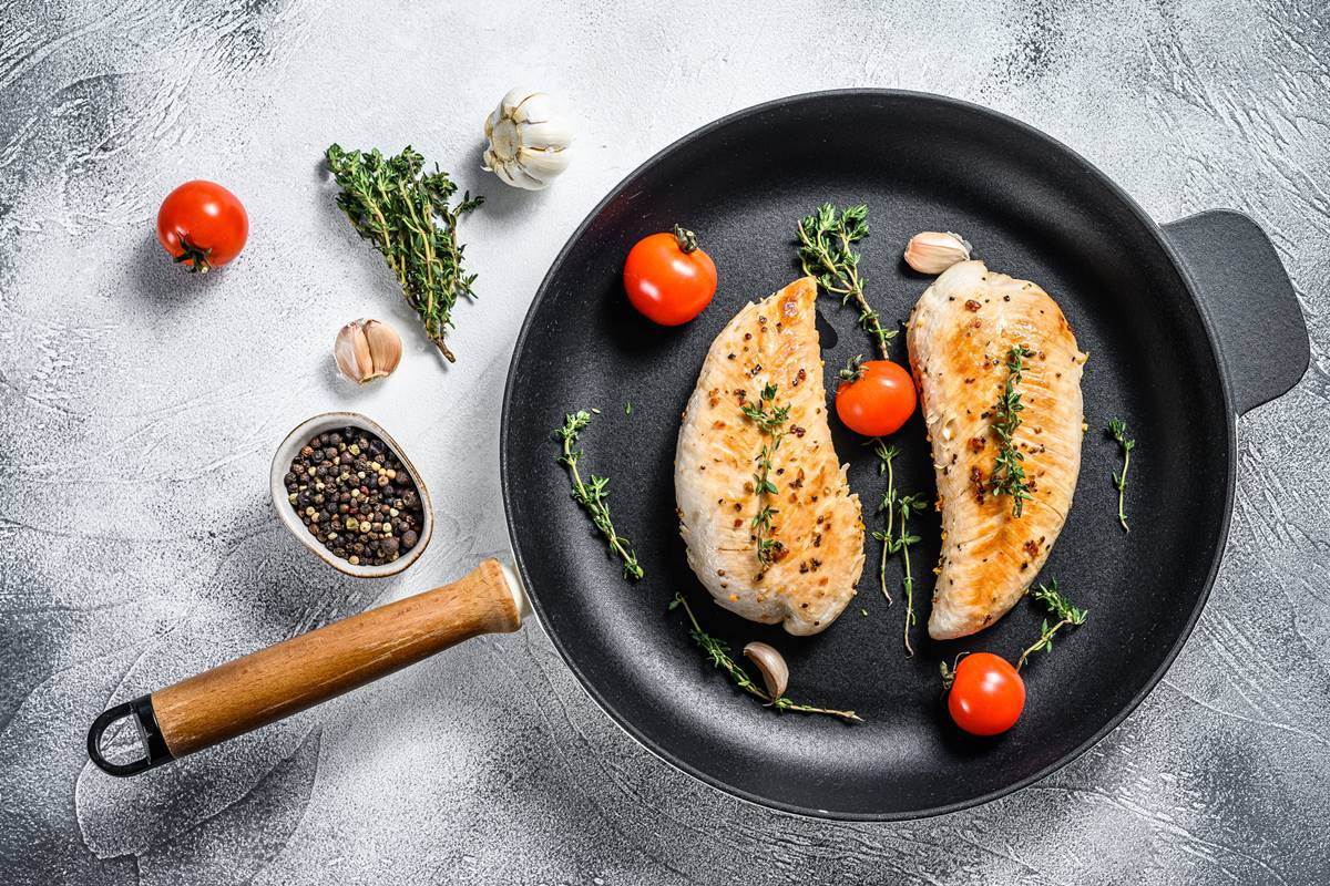 Estudo aponta que priorizar frango na dieta pode levar à morte precoce
