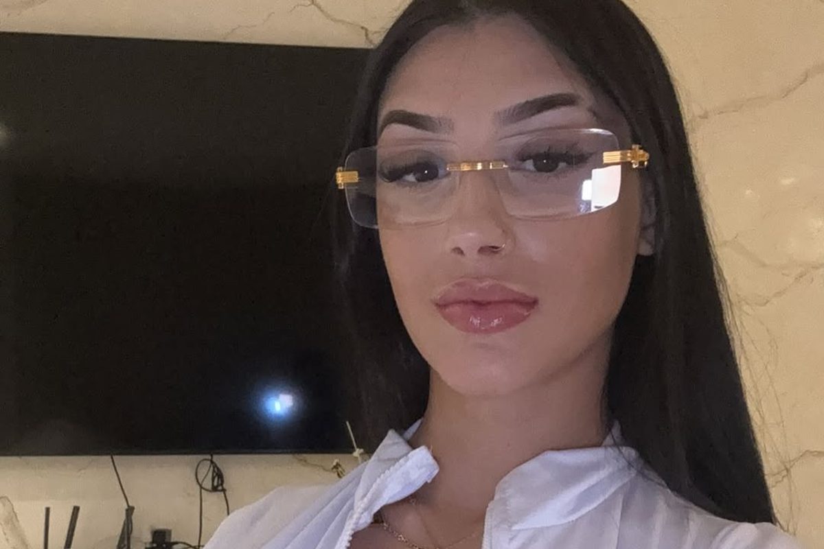 Bia Miranda mostra o rosto da filha e comemora: “Abriu o olhinho”