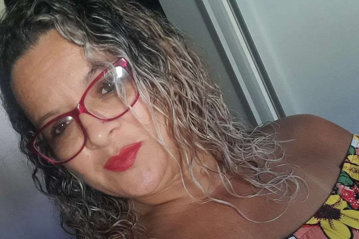 Mulher recebeu presentes de anônimo antes de açaí envenenado