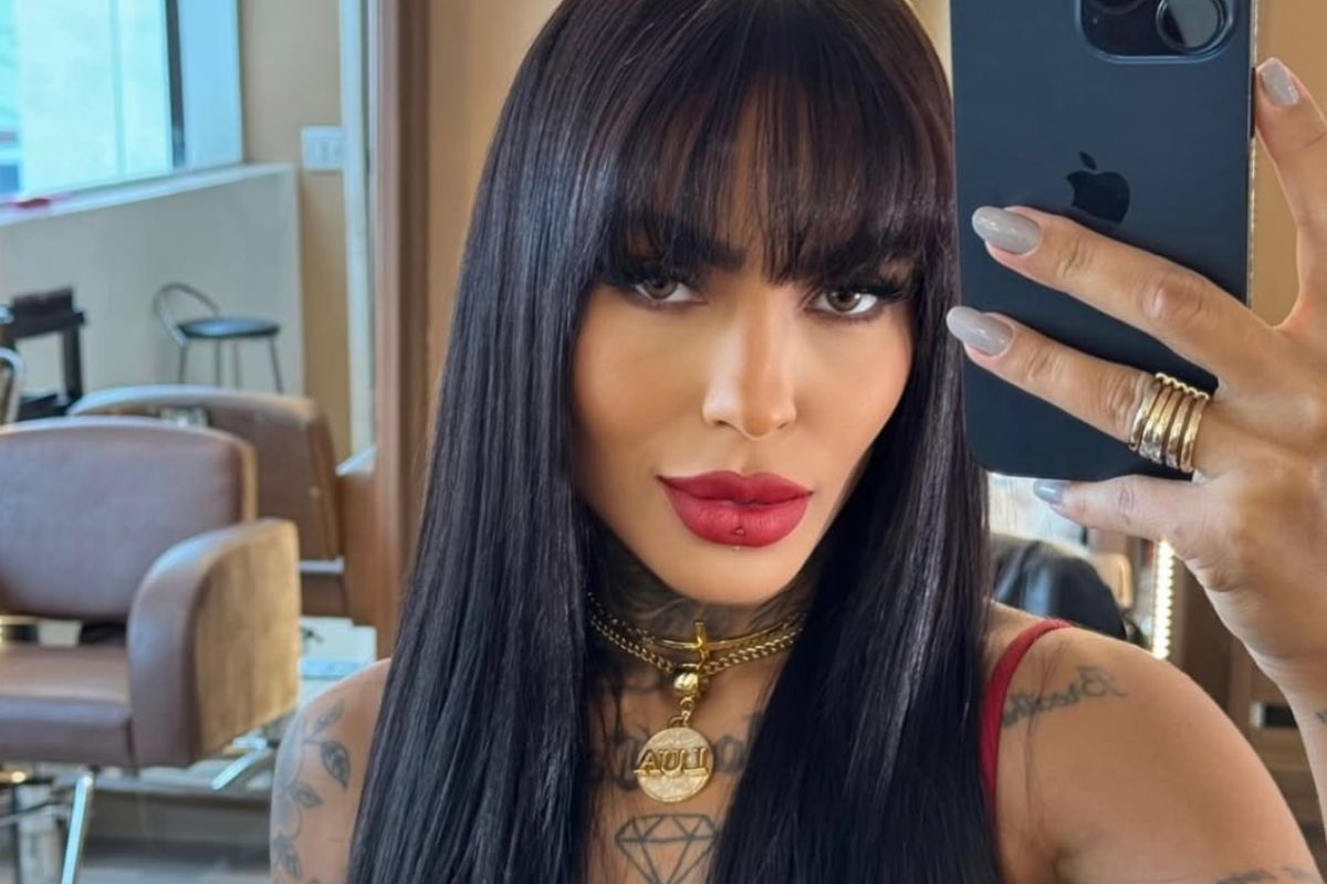 Cabeleireira de famosos expõe golpe de R$ 1,5 mil e divulga imagens