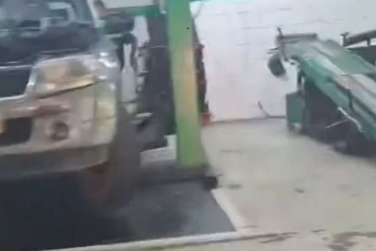 Vídeo: mecânico mata colega de trabalho em oficina dentro do Carrefour