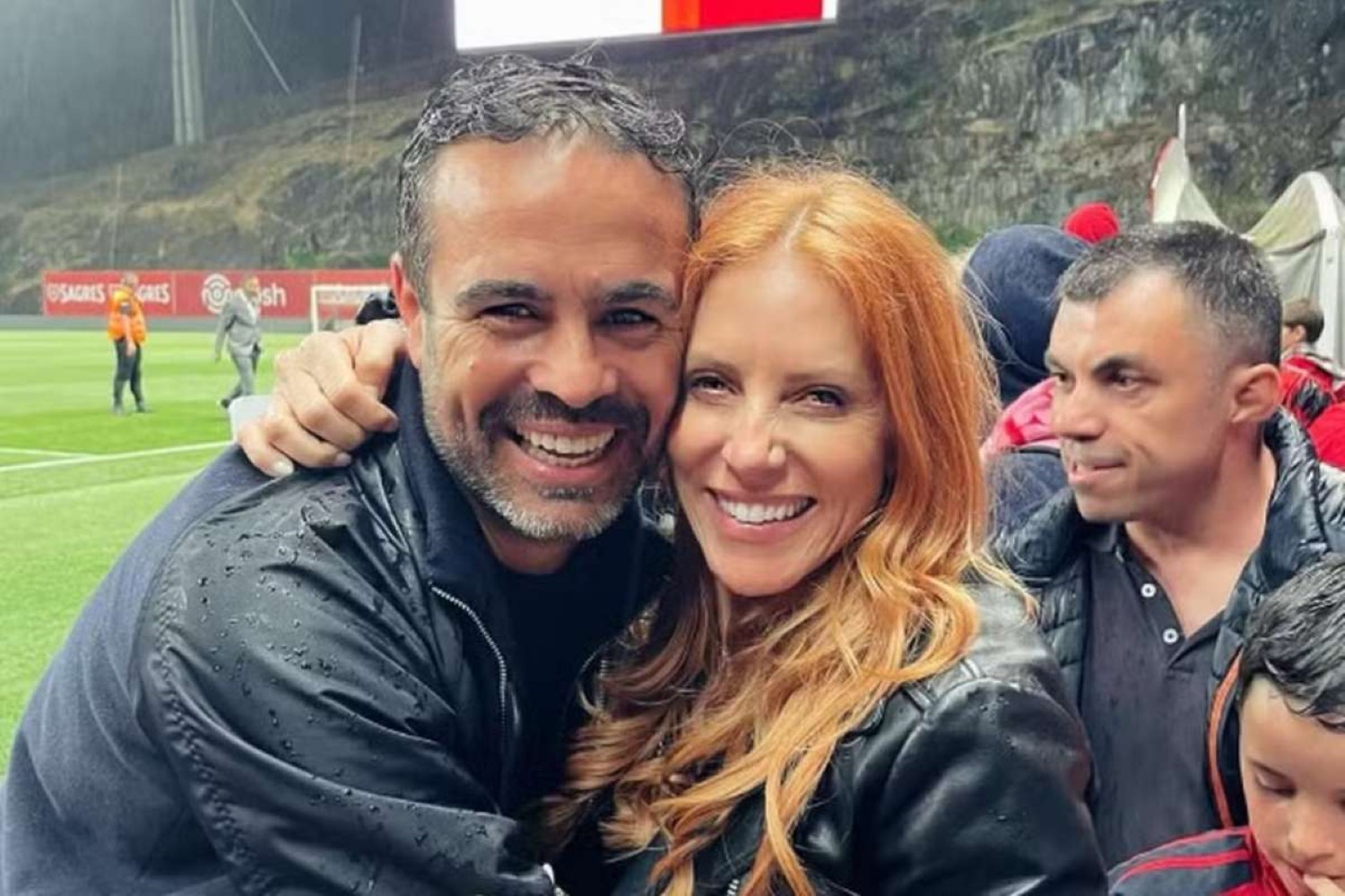 Entenda como mulher de ex-técnico do Botafogo descobriu traição