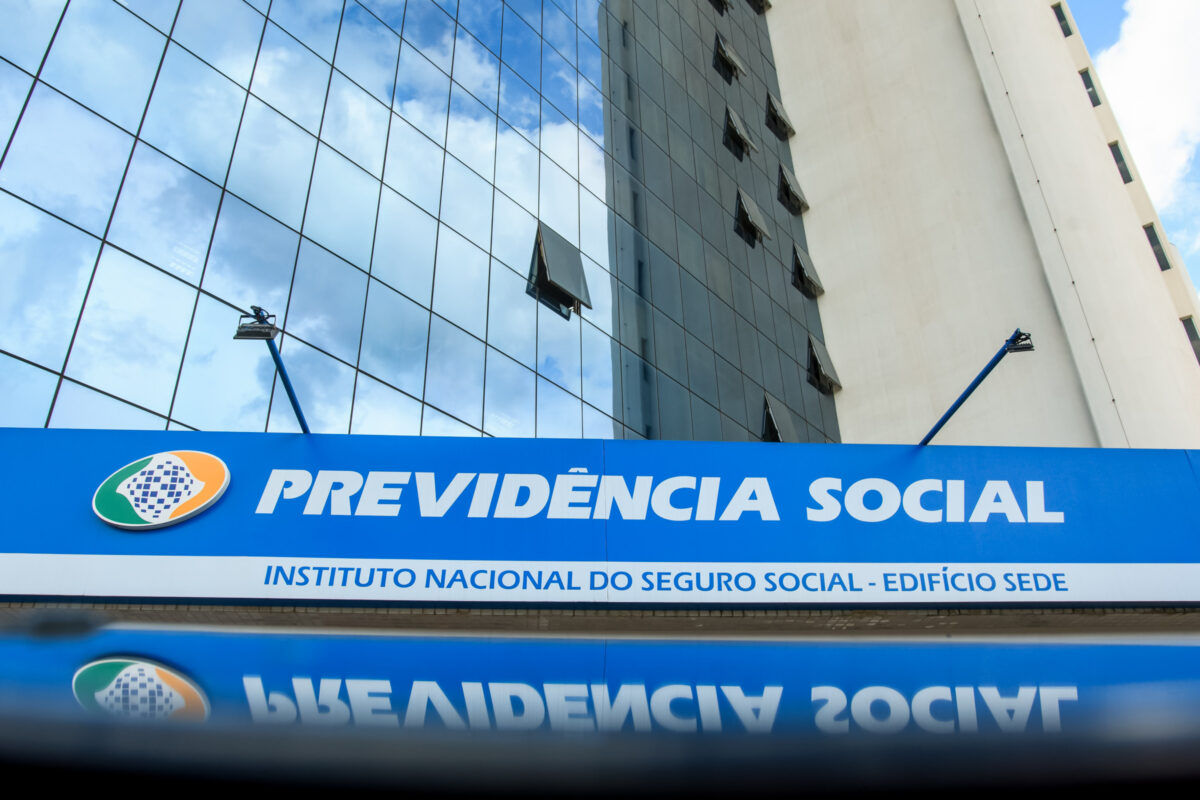 INSS: descontos da Conafer aumentaram 57.000% em quatro anos, diz CGU