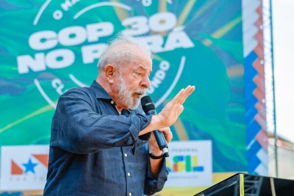17.06.2023 - Presidente da República, Luiz Inácio Lula da Silva, durante cerimônia de anúncio da realização da COP 30 no município de Belém, em 2025, e de assinatura da ordem de serviço para início das obras do Porto Futuro II. Belém - PA.