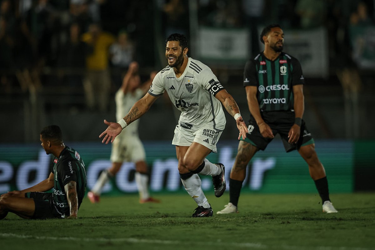 Hulk supera Neymar e se torna o brasileiro com mais gols em atividade