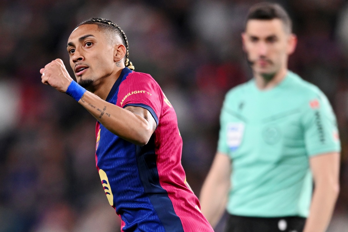 Raphinha marca e Barcelona derrota Valladolid de virada; veja os gols