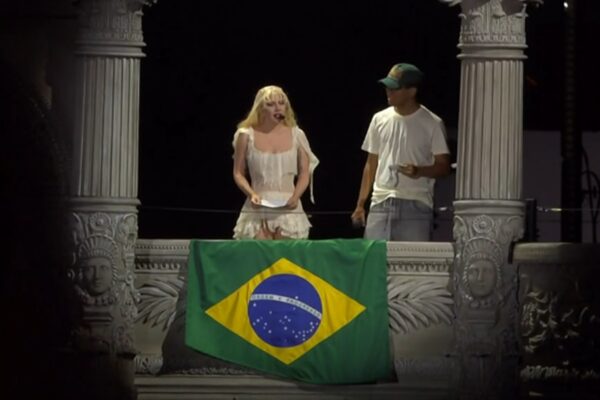 Lady Gaga, obrigado aos fãs no Rio: “Eles estão esperando por mim”.