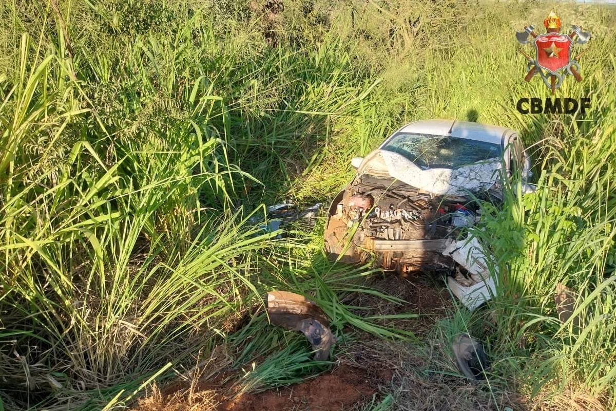 Motociclista de 36 anos morre após colisão frontal com carro na BR-251