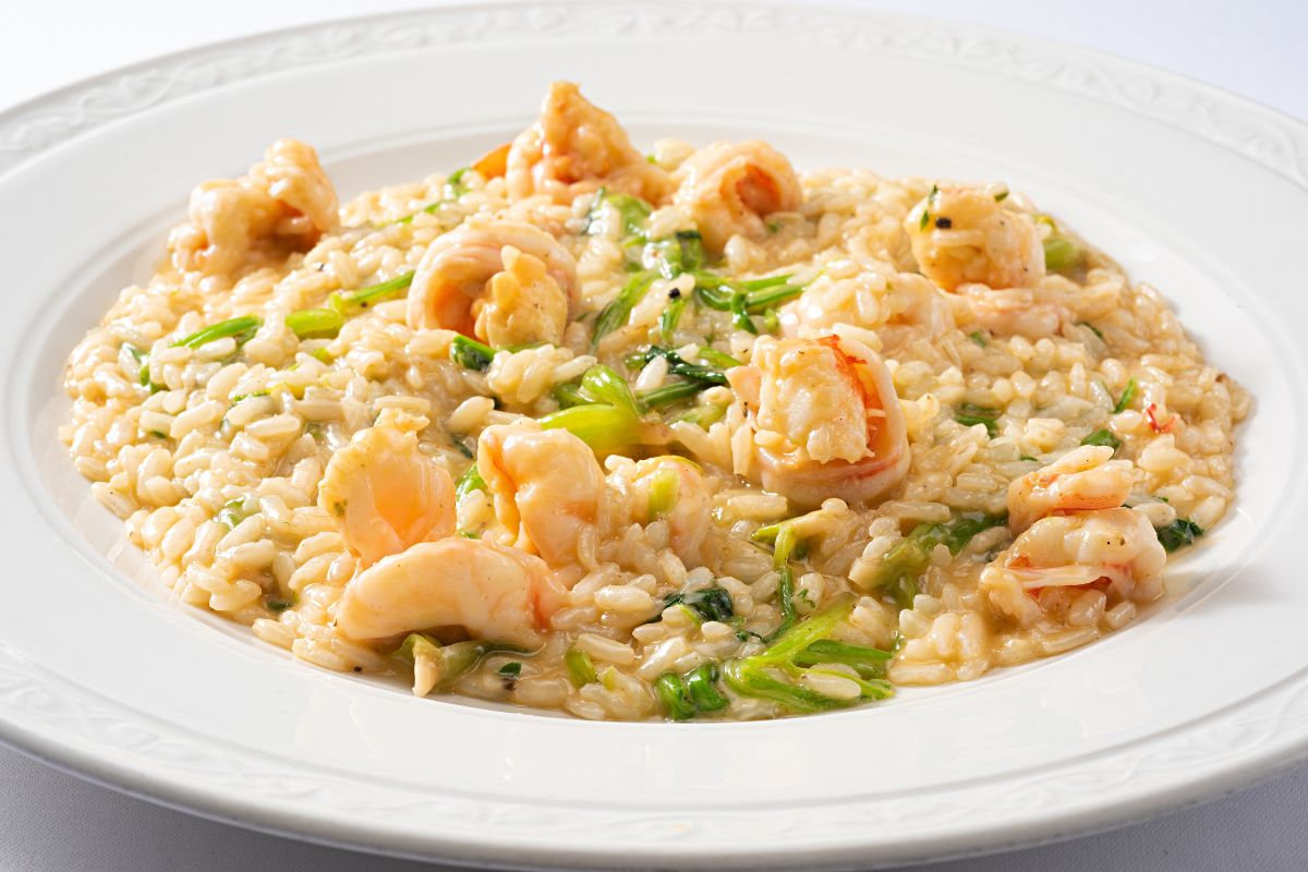 Arroz cremoso de camarões