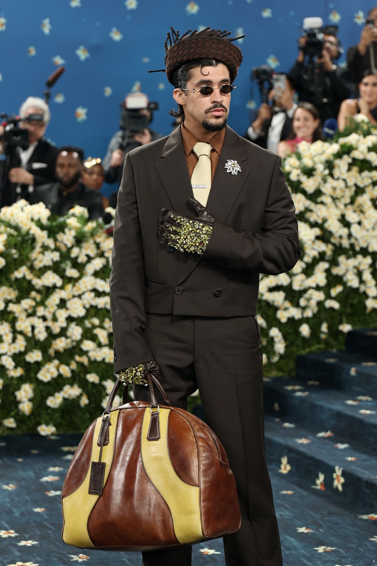 bad bunny met gala 2025 looks masculinos - metrópoles