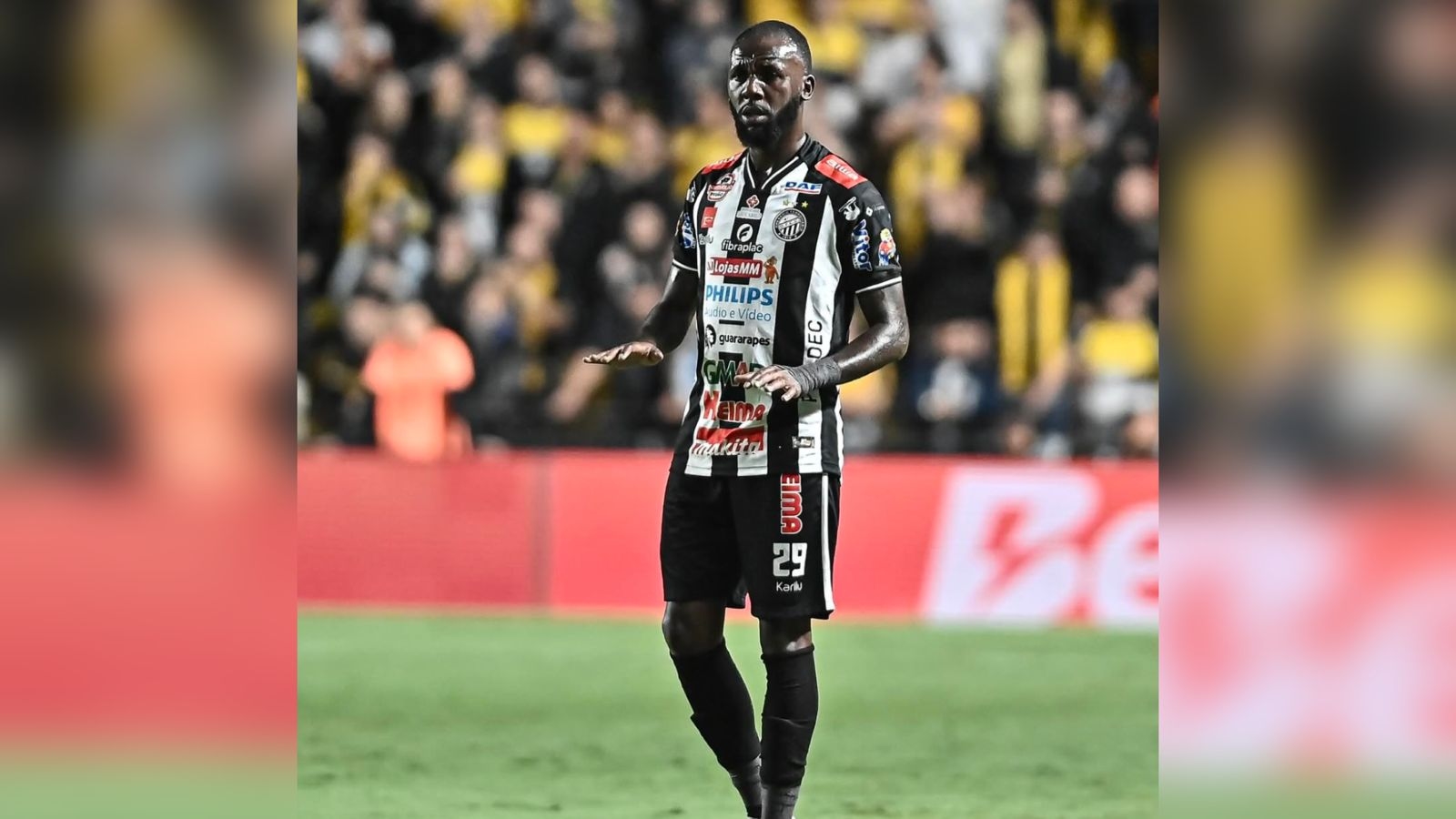 Jogador do Operário é alvo de racismo após caso de injúria racial