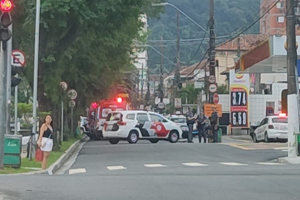 Criança de 10 anos baleada por pai PM não corre risco, diz polícia