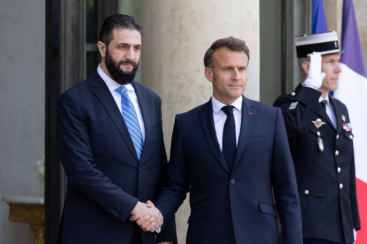 Macron recebe presidente sírio e pede fim de violência interreligiosa