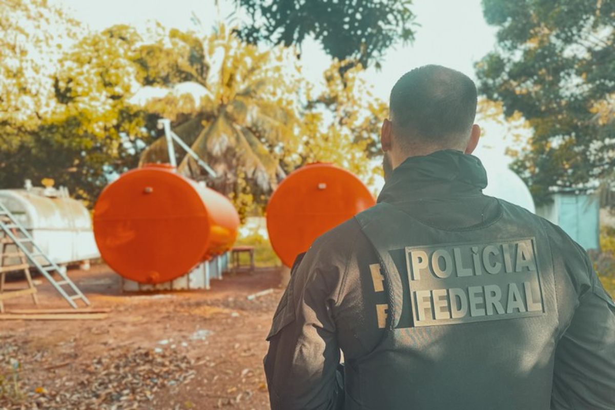 PF expõe esquema ilegal de combustível para garimpos em Terra Yanomami