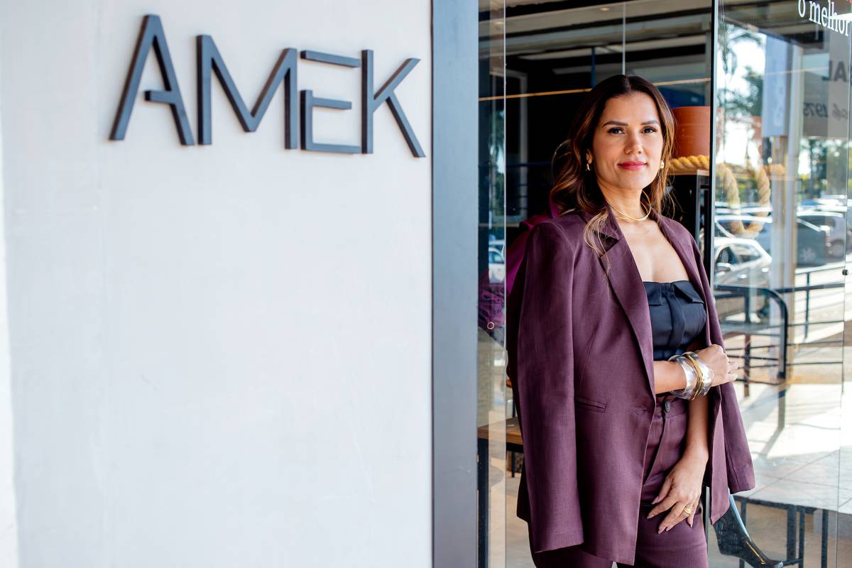 Kallyne Almeida com look da Amek Store - Metrópoles