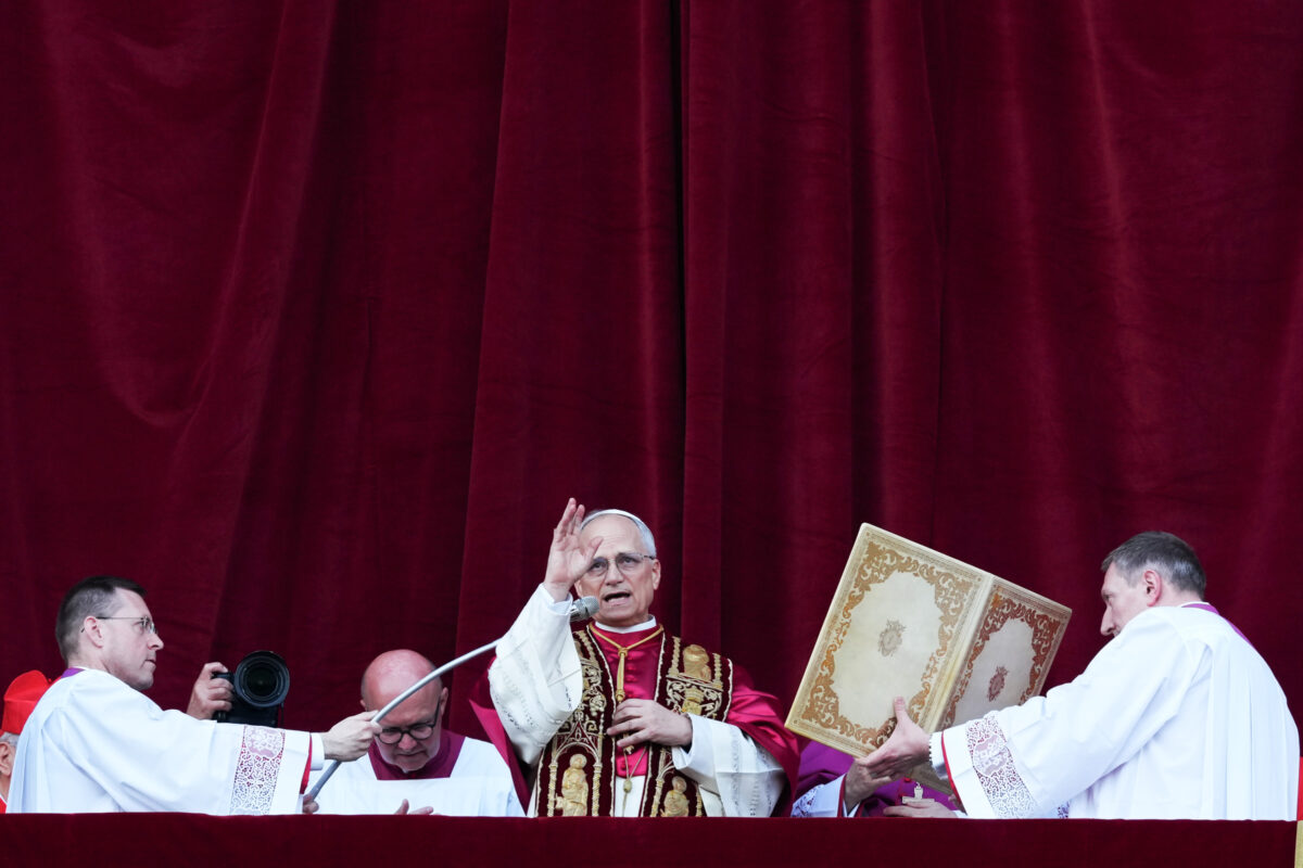 Leão XIV: peruanos celebram nome de Prevost como novo papa. Vídeo