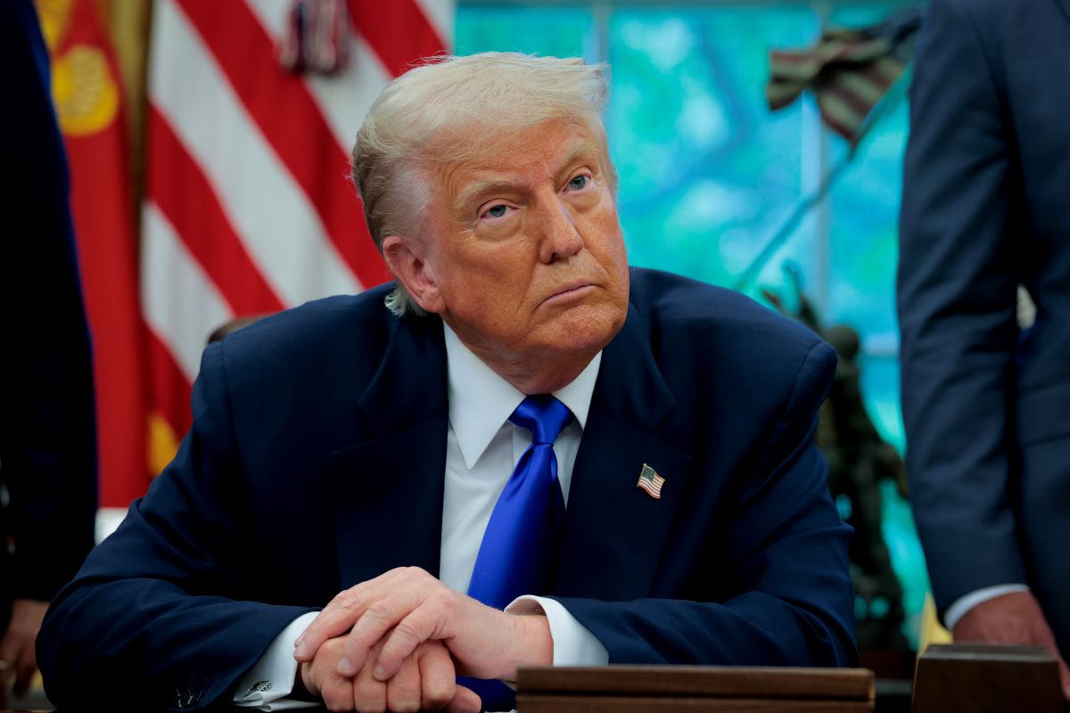 Trump quer que Zelensky aceite negociações com Putin “imediatamente”