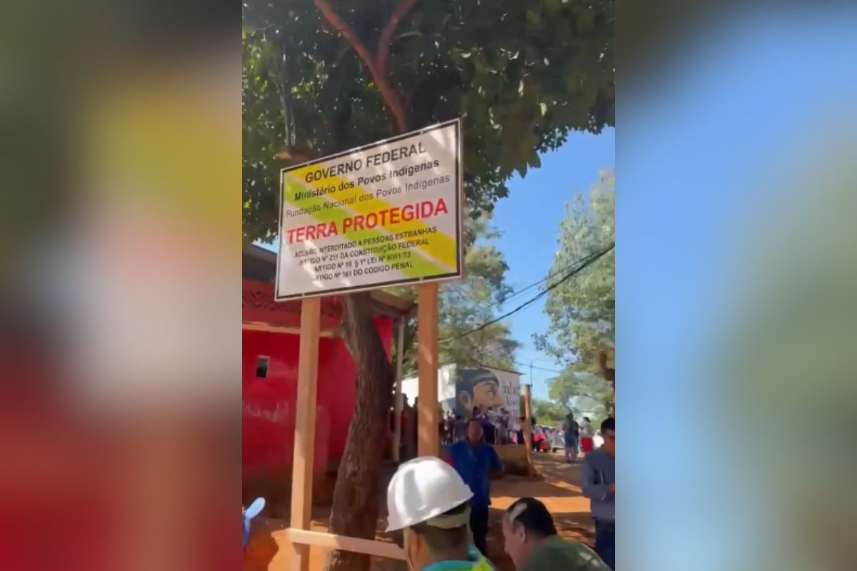 À espera de demarcação, Terra Indígena Jaraguá ganha placas da Funai