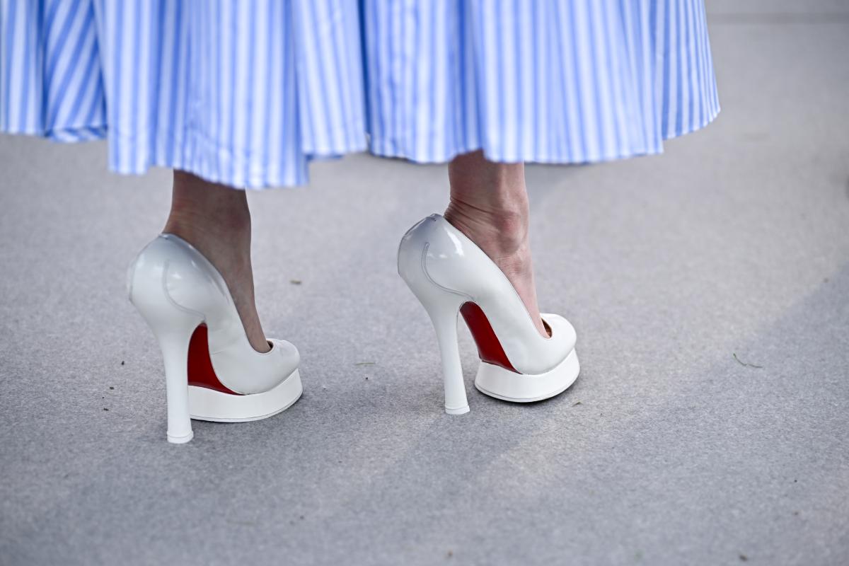 sapatos loubutin - metrópoles