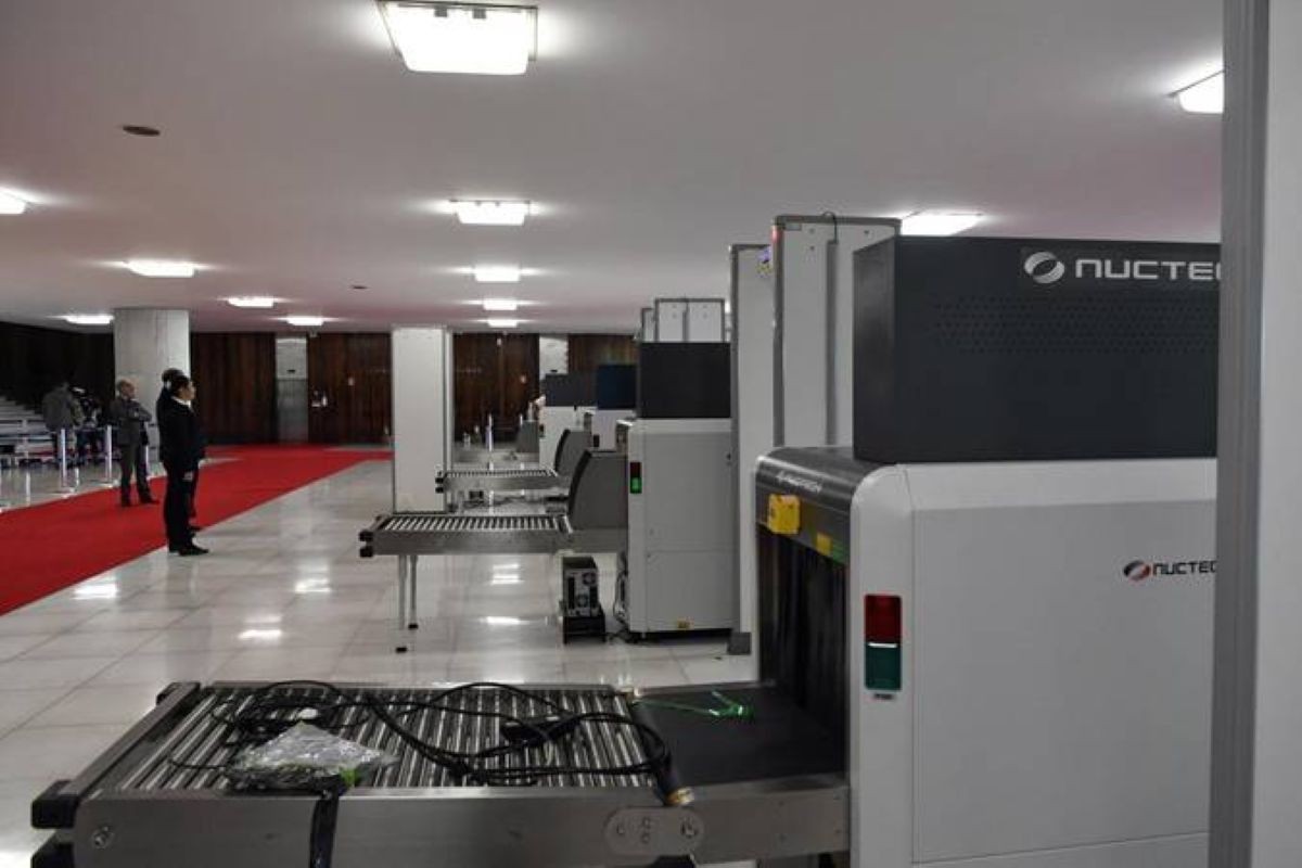 Senado gasta R$ 1,5 milhão em scanners para detectar explosivos