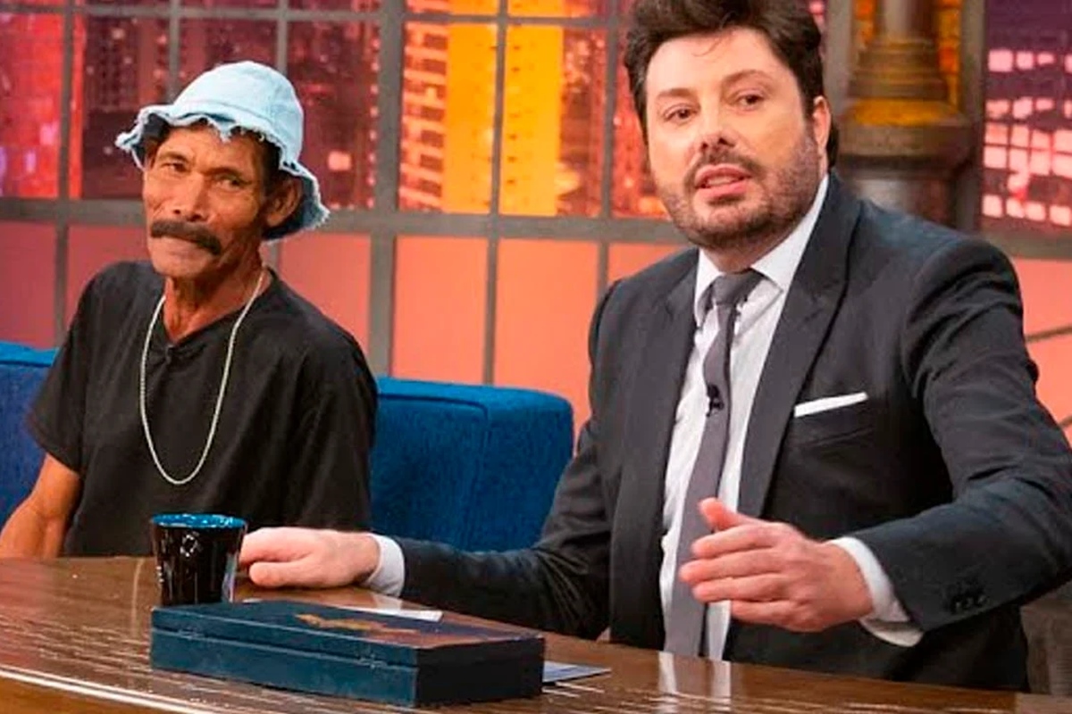 Madruguinha do Brasil, humorista do The Noite, morre em São Paulo