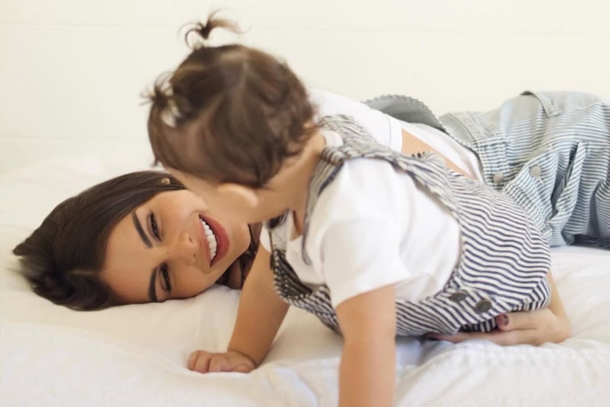 Amanda Kimberlly com a filha