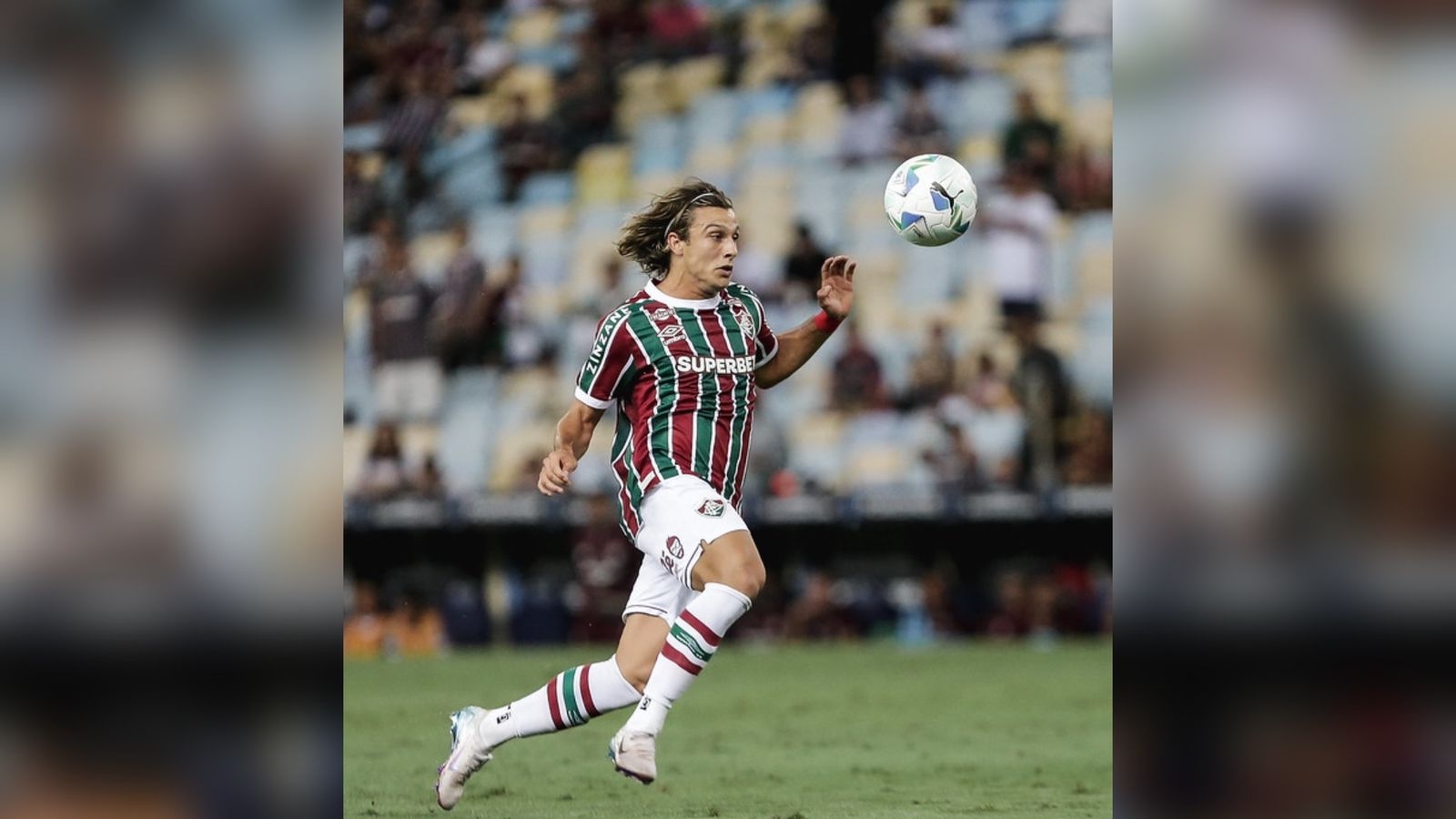 Jogador do Fluminense sofre fratura na face e passará por cirurgia