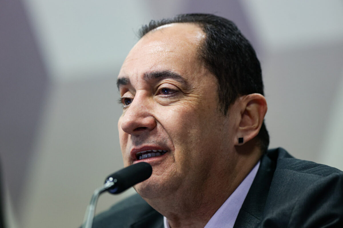 Kajuru diz não saber se disputará reeleição: “Deprimido com política”